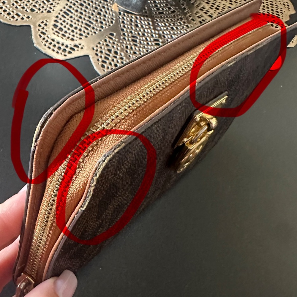 Michael Kors Tan Wallet with Gold Zipper - Picture 4 of 5